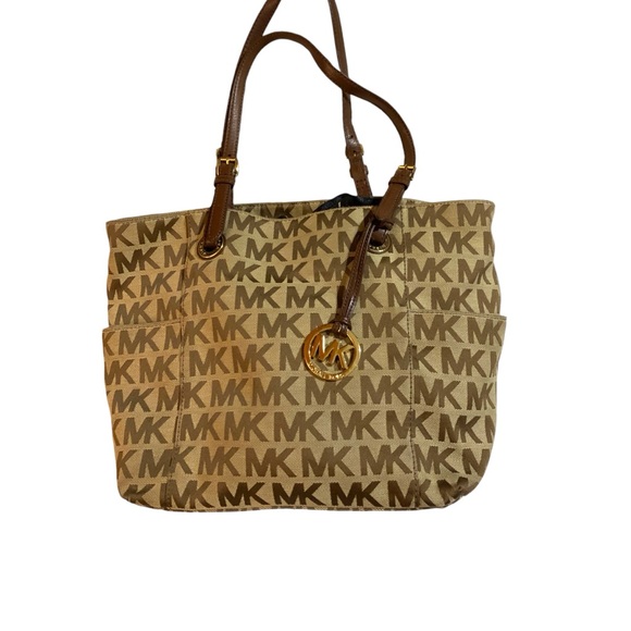 Michael Kors Tan Canvas multi pocket tote with leather trim - Picture 1 of 10